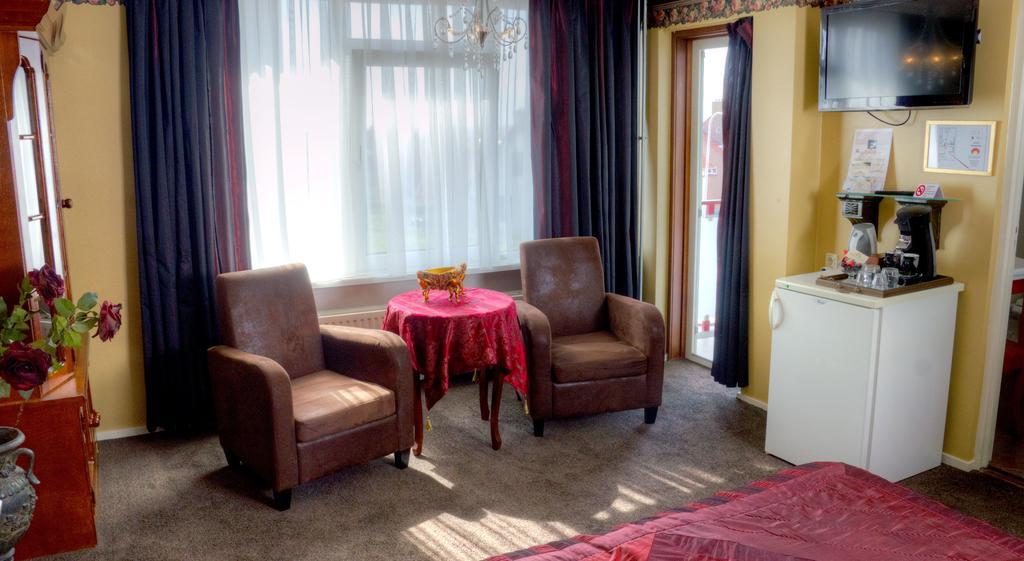 זנדוורט Pension & Spa De Watertoren מראה חיצוני תמונה